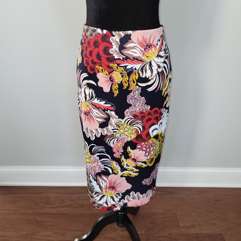 NY&Co Navy & Pink Floral Pencil Skirt M